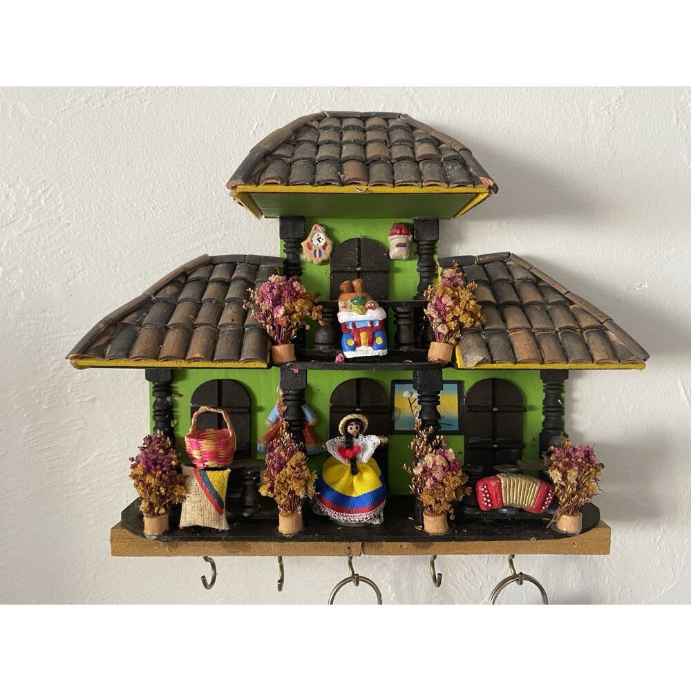 Handcrafted Colombian Folk Art Wooden Casita House 3D Wall Art 9x9x2 Key Holder - Picture 2 of 6